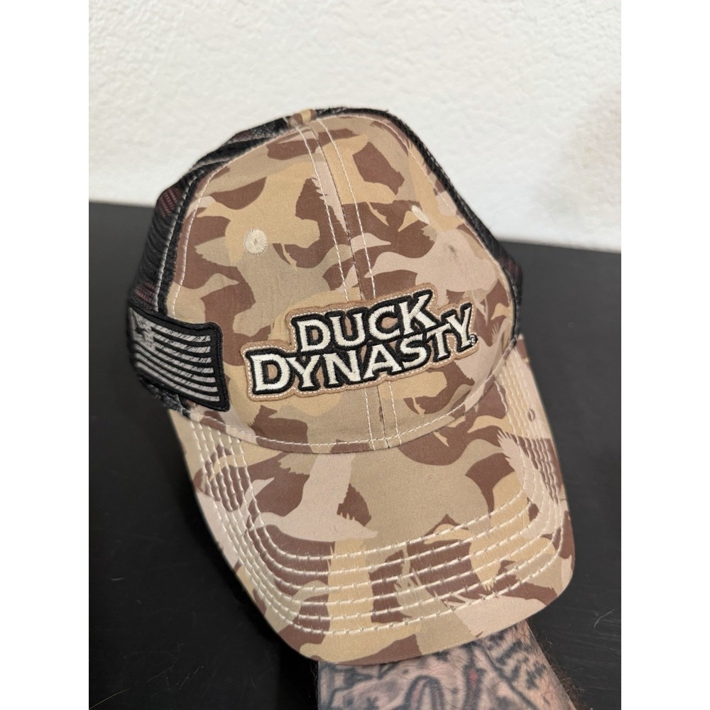 Duck Dynasty camouflage duck aop, trucker strapback cat hat, os